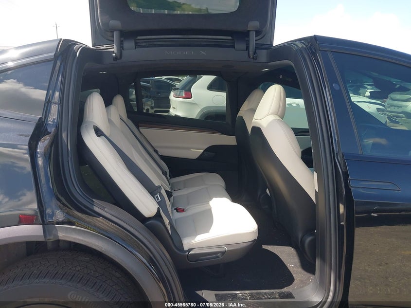 2022 Tesla Model x VIN 7SAXCDE52NF338772 IAAI salvage auction — FRONT END, Salvage (Texas), sold $17,975 on 2026-07-30 (photo 8)