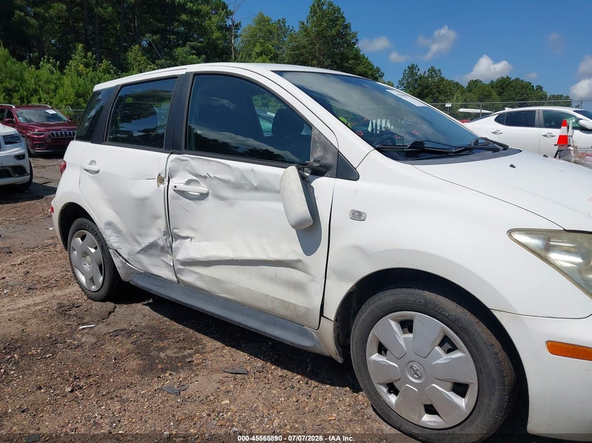 2004 Scion Xa VIN JTKKT624940074521 IAAI salvage auction — SIDE, Salvage (Mississippi), sold $250 on 2026-09-09 (photo 6)