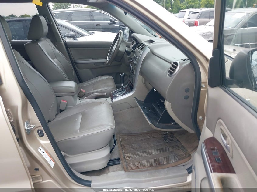 2007 Suzuki Grand vitara VIN JS3TD947974201302 IAAI salvage auction — NORMAL WEAR, Clear (Tennessee), sold $575 on 2026-07-14 (photo 5)