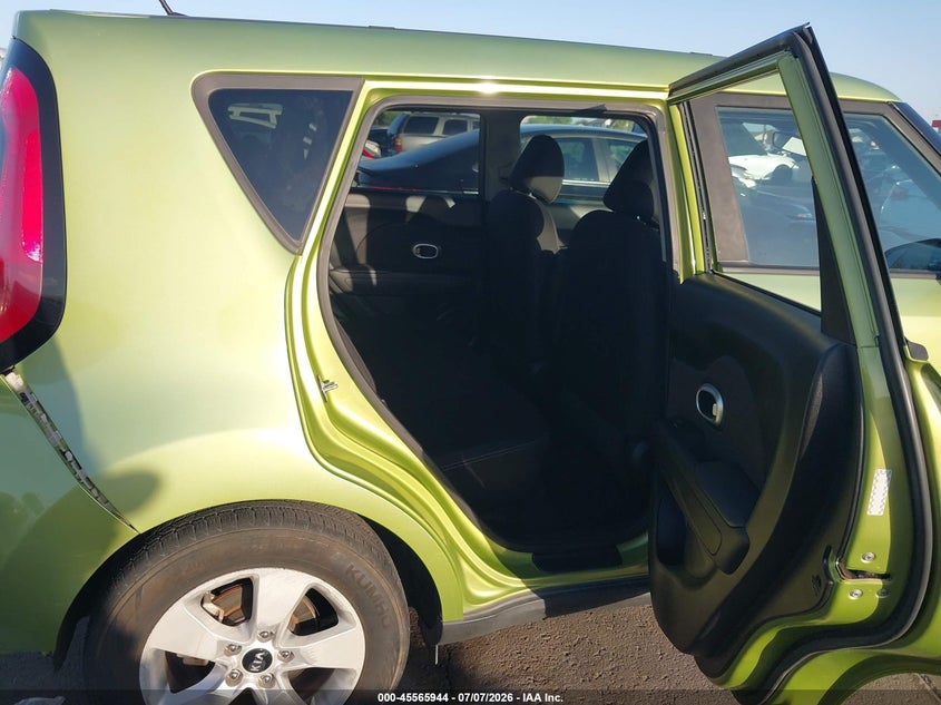 2018 Kia Soul VIN KNDJN2A28J7902728 IAAI salvage auction — THEFT, Salvage (Arizona), sold $300 on 2026-07-28 (photo 8)