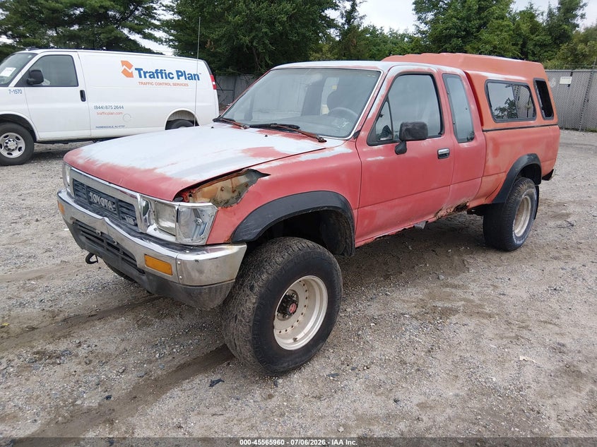 1991 Toyota Pickup VIN JT4VN13D6M5064595 IAAI salvage auction — NORMAL WEAR, Clear (New Jersey), sold $2,200 on 2026-07-21 (photo 2)