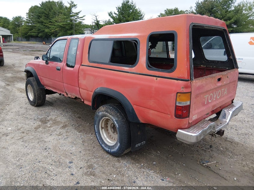 1991 Toyota Pickup VIN JT4VN13D6M5064595 IAAI salvage auction — NORMAL WEAR, Clear (New Jersey), sold $2,200 on 2026-07-21 (photo 3)