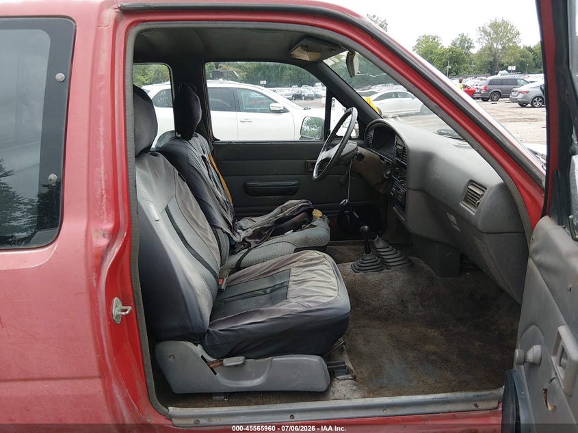 1991 Toyota Pickup VIN JT4VN13D6M5064595 IAAI salvage auction — NORMAL WEAR, Clear (New Jersey), sold $2,200 on 2026-07-21 (photo 5)