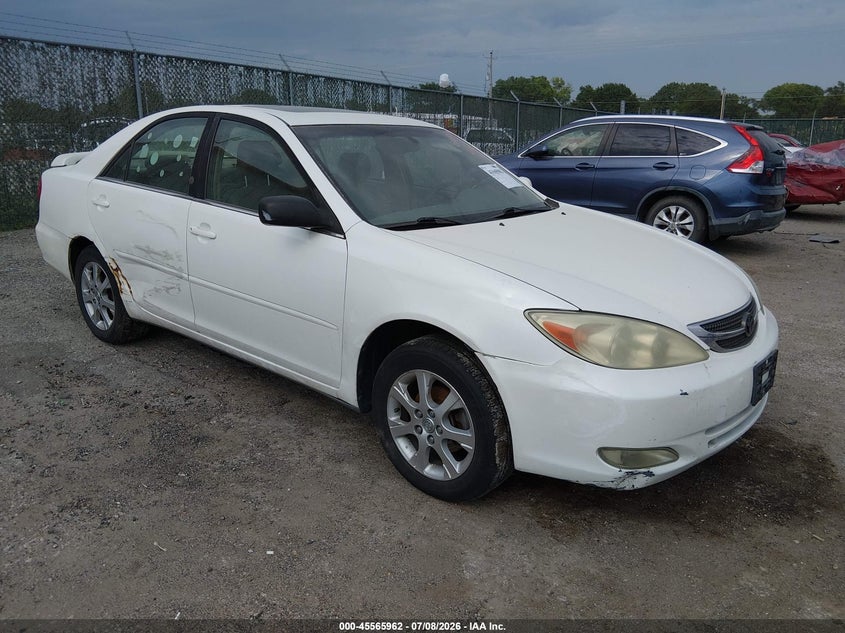 2004 Toyota Camry VIN JTDBE30K940256043 IAAI salvage auction — NORMAL WEAR, Clear (Kansas), sold $400 on 2026-07-31 (photo 1)