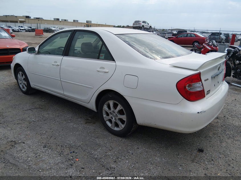 2004 Toyota Camry VIN JTDBE30K940256043 IAAI salvage auction — NORMAL WEAR, Clear (Kansas), sold $400 on 2026-07-31 (photo 3)