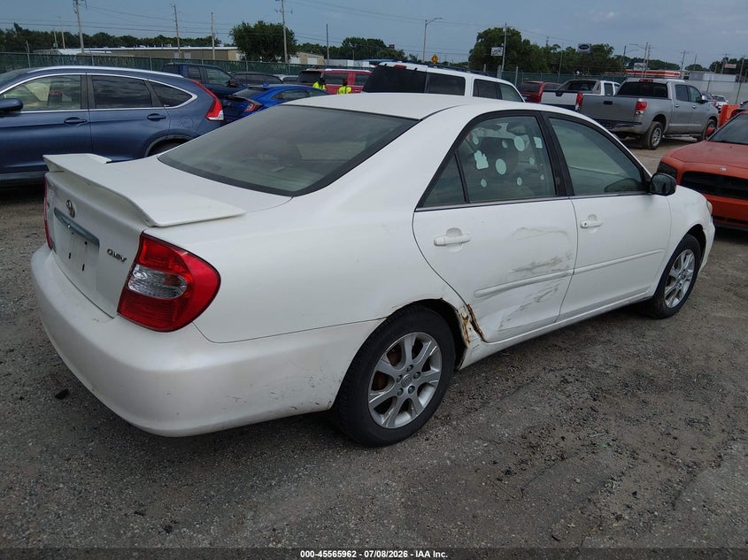 2004 Toyota Camry VIN JTDBE30K940256043 IAAI salvage auction — NORMAL WEAR, Clear (Kansas), sold $400 on 2026-07-31 (photo 4)
