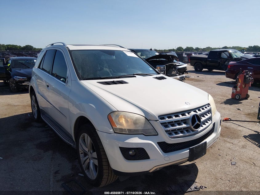 2011 Mercedes-benz Ml-class VIN 4JGBB5GB1BA684217 IAAI salvage auction — RIGHT SIDE, Original (Texas), sold $25 on 2026-08-12 (photo 1)