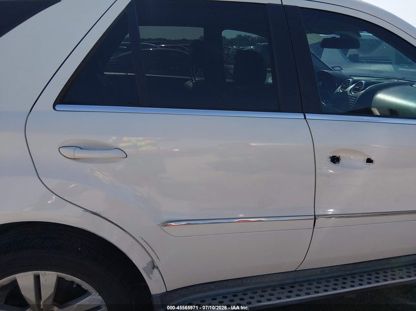 2011 Mercedes-benz Ml-class VIN 4JGBB5GB1BA684217 IAAI salvage auction — RIGHT SIDE, Original (Texas), sold $25 on 2026-08-12 (photo 6)