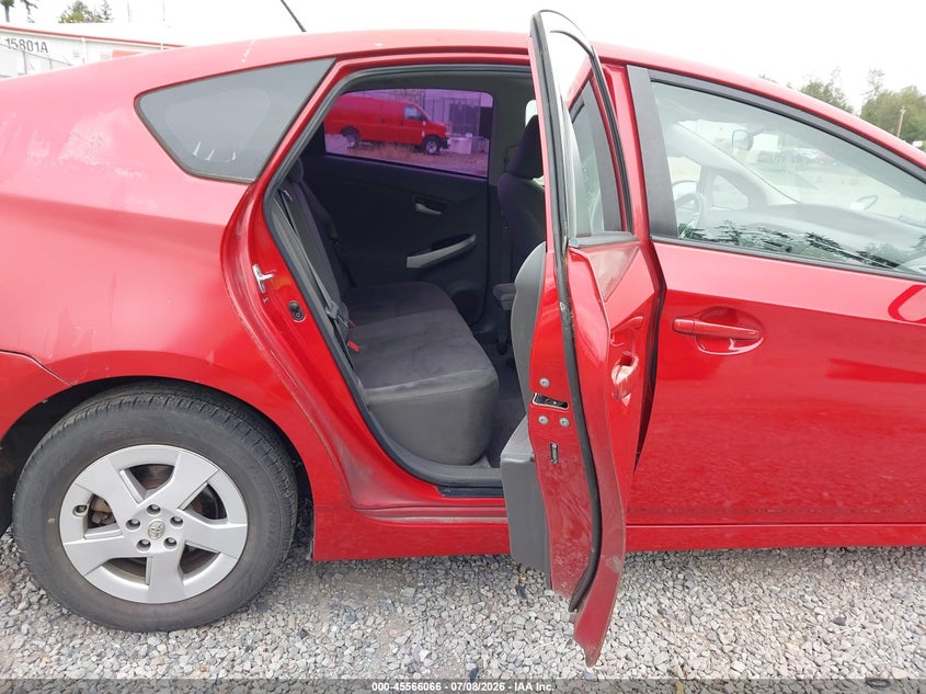 2011 Toyota Prius VIN JTDKN3DU6B1477196 IAAI salvage auction — RIGHT FRONT, Bill Of Sale (Washington), sold $1,050 on 2026-07-29 (photo 8)