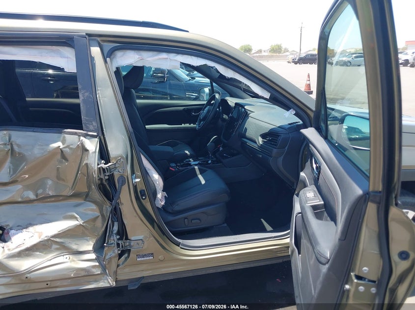 2026 Subaru Forester VIN 4S4SLDT63T3012584 IAAI salvage auction — RIGHT SIDE, Salvage (Arizona), sold $8,600 on 2026-09-01 (photo 5)