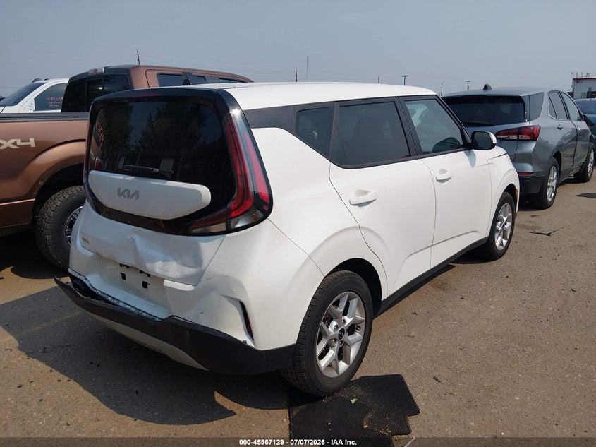 2023 Kia Soul VIN KNDJ23AU2P7888950 IAAI salvage auction — NORMAL WEAR, Enterprise Vehicles Clear Only (Washington), sold $8,800 on 2026-07-14 (photo 4)