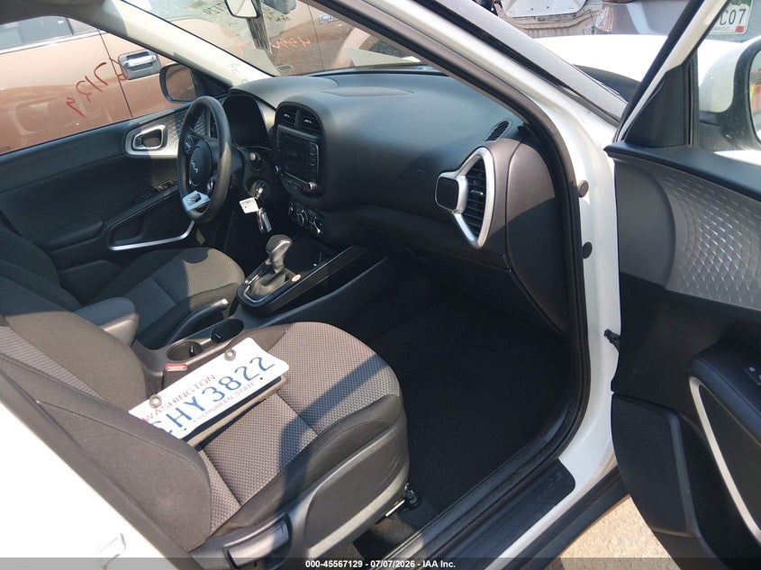2023 Kia Soul VIN KNDJ23AU2P7888950 IAAI salvage auction — NORMAL WEAR, Enterprise Vehicles Clear Only (Washington), sold $8,800 on 2026-07-14 (photo 5)