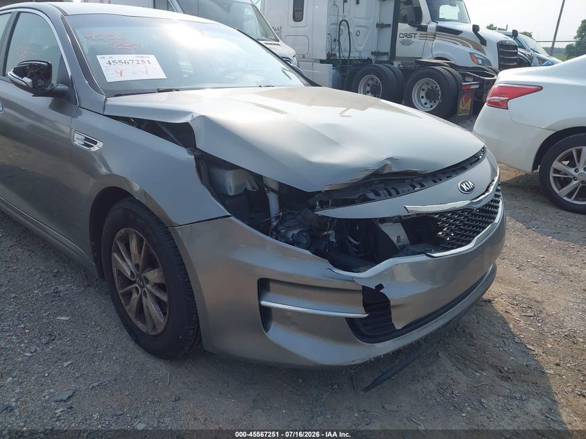 2018 Kia Optima VIN 5XXGT4L34JG202682 IAAI salvage auction — NORMAL WEAR, Clear (Pennsylvania), sold $1,000 on 2026-07-29 (photo 6)
