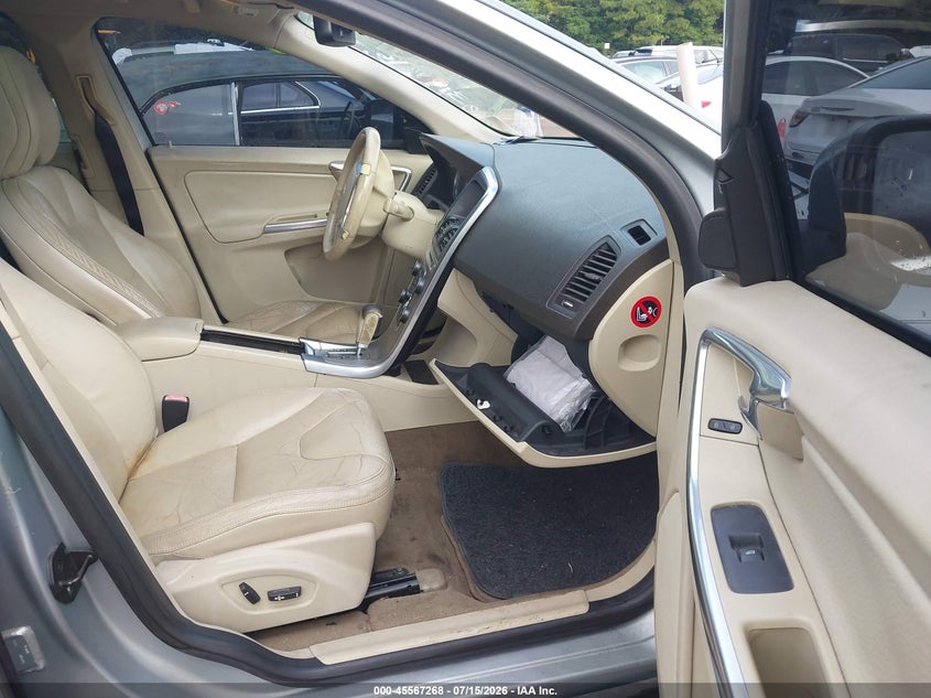 2012 Volvo Xc60 VIN YV4902DZ9C2317356 IAAI salvage auction — RIGHT SIDE, Nrc Lienholder Repossession Paperwork (Alabama), sold $450 on 2026-07-29 (photo 5)
