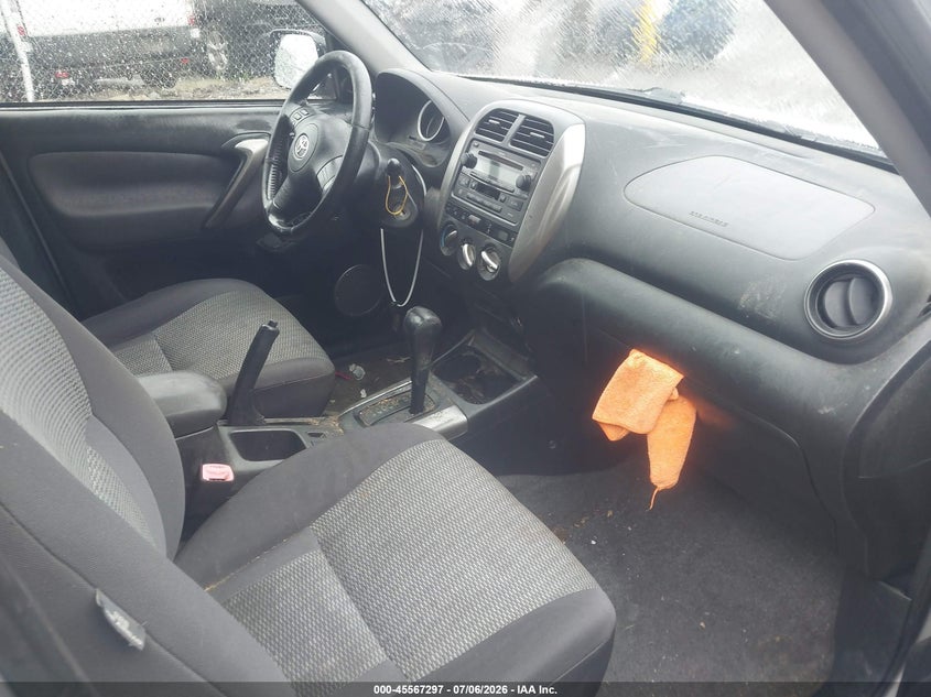 2004 Toyota Rav4 VIN JTEHD20VX40003908 IAAI salvage auction — NORMAL WEAR, Clear (Massachusetts), sold $1,025 on 2026-07-15 (photo 5)