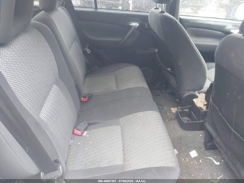2004 Toyota Rav4 VIN JTEHD20VX40003908 IAAI salvage auction — NORMAL WEAR, Clear (Massachusetts), sold $1,025 on 2026-07-15 (photo 8)