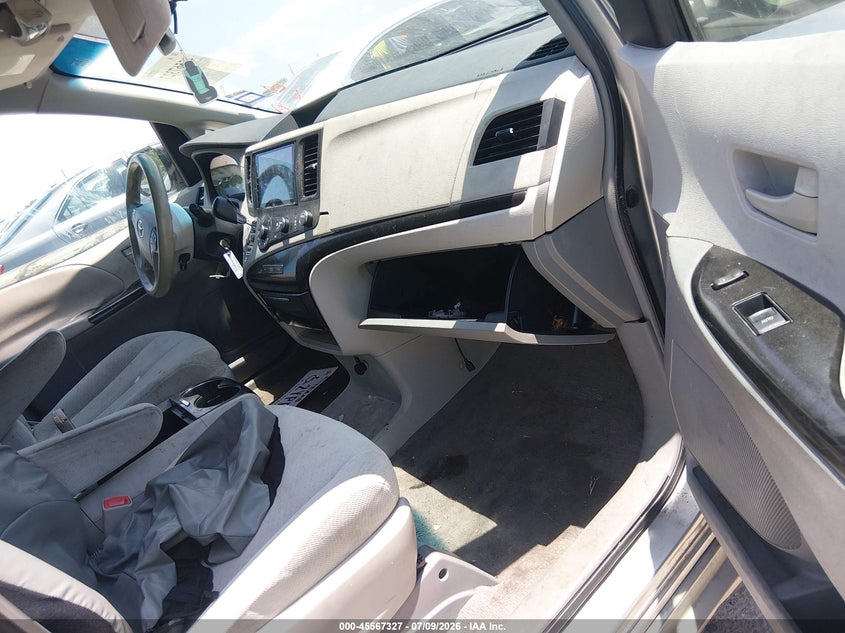 2011 Toyota Sienna VIN 5TDKK3DC6BS068666 IAAI salvage auction — NORMAL WEAR, Nrc Lienholder Repossession Paperwork (Texas), sold $1,250 on 2026-07-29 (photo 5)