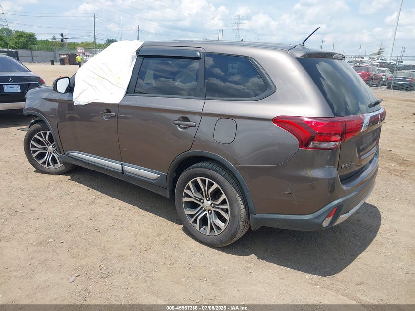 2016 Mitsubishi Outlander VIN JA4AZ3A39GZ012149 IAAI salvage auction — NORMAL WEAR, Original (Ohio), sold $350 on 2026-07-16 (photo 3)