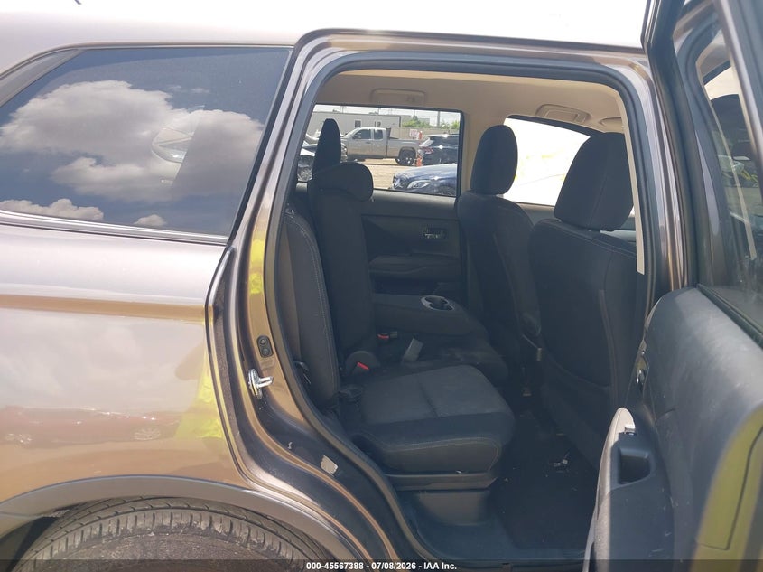 2016 Mitsubishi Outlander VIN JA4AZ3A39GZ012149 IAAI salvage auction — NORMAL WEAR, Original (Ohio), sold $350 on 2026-07-16 (photo 8)