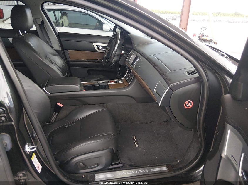 2015 Jaguar Xf VIN SAJWA0FS9FPU67192 IAAI salvage auction — NORMAL WEAR, Salvage Title, sold $350 on 2026-07-24 (photo 5)