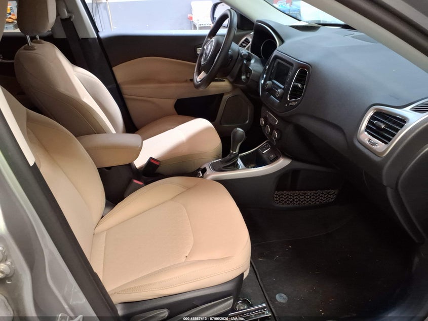 2018 Jeep Compass VIN 3C4NJCAB8JT357841 IAAI salvage auction — NORMAL WEAR, SF97 (Illinois), sold $9,000 on 2026-08-27 (photo 5)