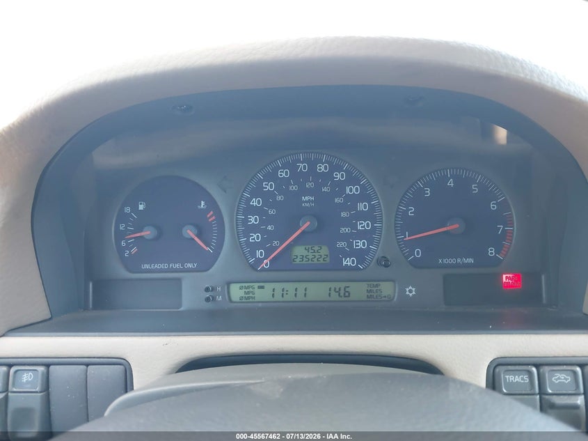 1998 Volvo V70 VIN YV1LW5248W2502352 IAAI salvage auction — NORMAL WEAR, Clear (Oregon), sold $250 on 2026-07-28 (photo 7)