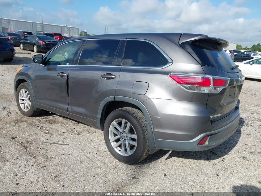 2014 Toyota Highlander VIN 5TDZARFH1ES004505 IAAI salvage auction — RIGHT SIDE, Salvage Title, sold $5,800 on 2026-07-23 (photo 3)