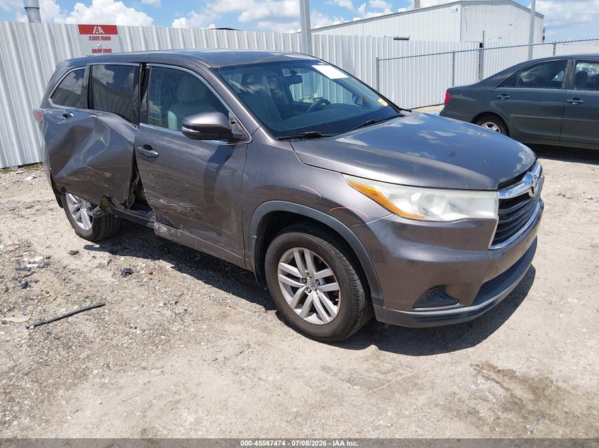 2014 Toyota Highlander VIN 5TDZARFH1ES004505 IAAI salvage auction — RIGHT SIDE, Salvage Title, sold $5,800 on 2026-07-23 (photo 1)