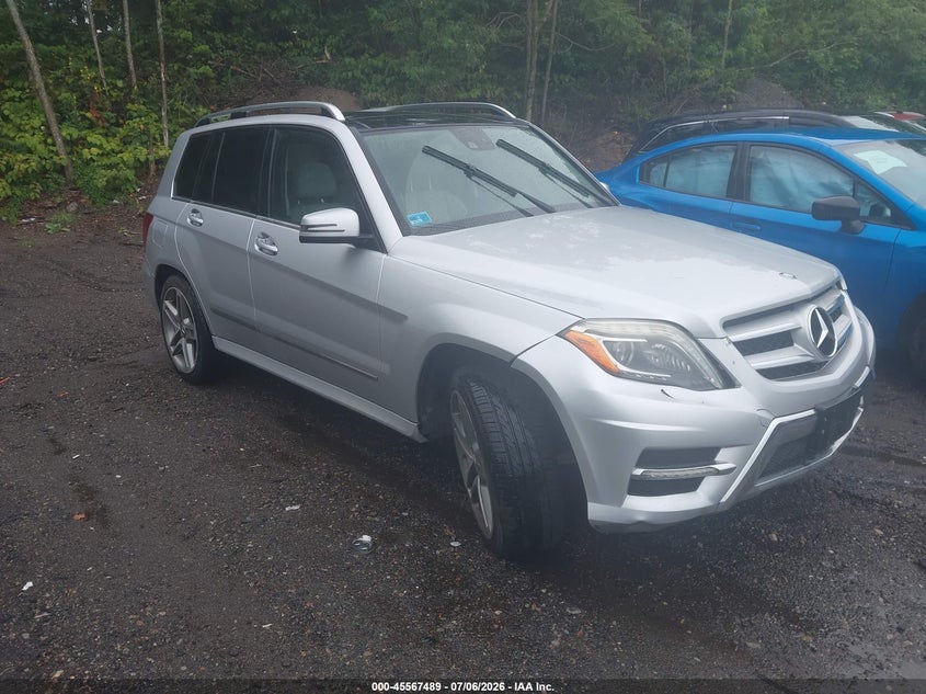 2013 Mercedes-benz Glk-klasse VIN WDCGG8JBXDF975725 IAAI salvage auction — NORMAL WEAR, Salvage Title, sold $4,225 on 2026-07-14 (photo 1)