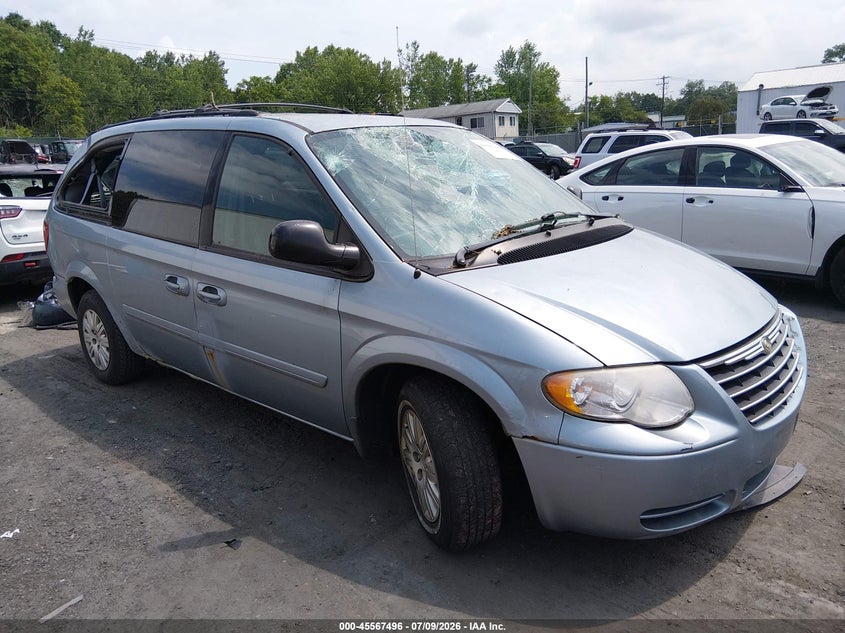 2005 Chrysler Town & country VIN 2C4GP44R65R197845 IAAI salvage auction — STORM DAMAGE, Salvage (Pennsylvania), sold $200 on 2026-07-19 (photo 1)