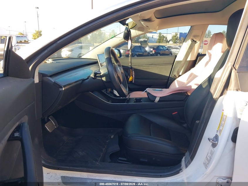 2019 Tesla Model 3 VIN 5YJ3E1EAXKF412954 IAAI salvage auction — REAR END, Salvage Certificate (California), sold $4,550 on 2026-07-31 (photo 5)