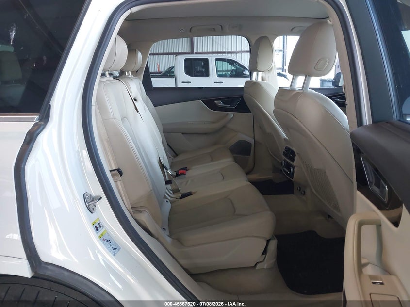 2019 Audi Q7 VIN WA1VAAF76KD015430 IAAI salvage auction — REAR END, Salvage Title, sold $7,350 on 2026-08-25 (photo 8)