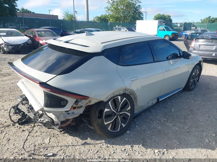 2022 Kia Ev6 VIN KNDC3DLC3N5087842 IAAI salvage auction — REAR END, Salvage Title, sold $9,500 on 2026-08-20 (photo 4)