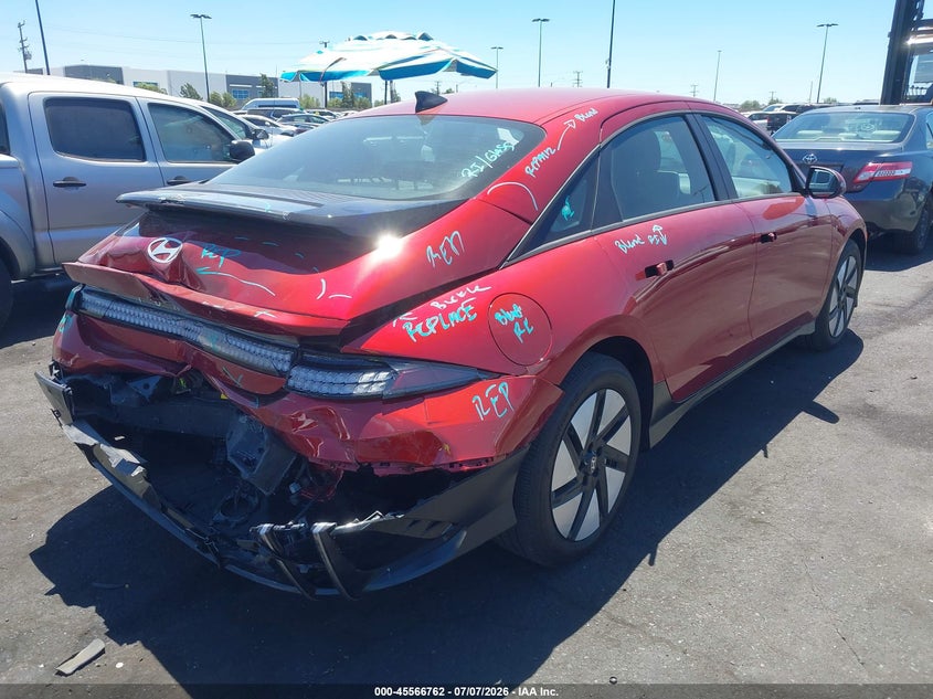 2025 Hyundai Ioniq 6 VIN KMHM24AA1SA115712 IAAI salvage auction — REAR END, Wait Title, sold $8,150 on 2026-08-14 (photo 4)