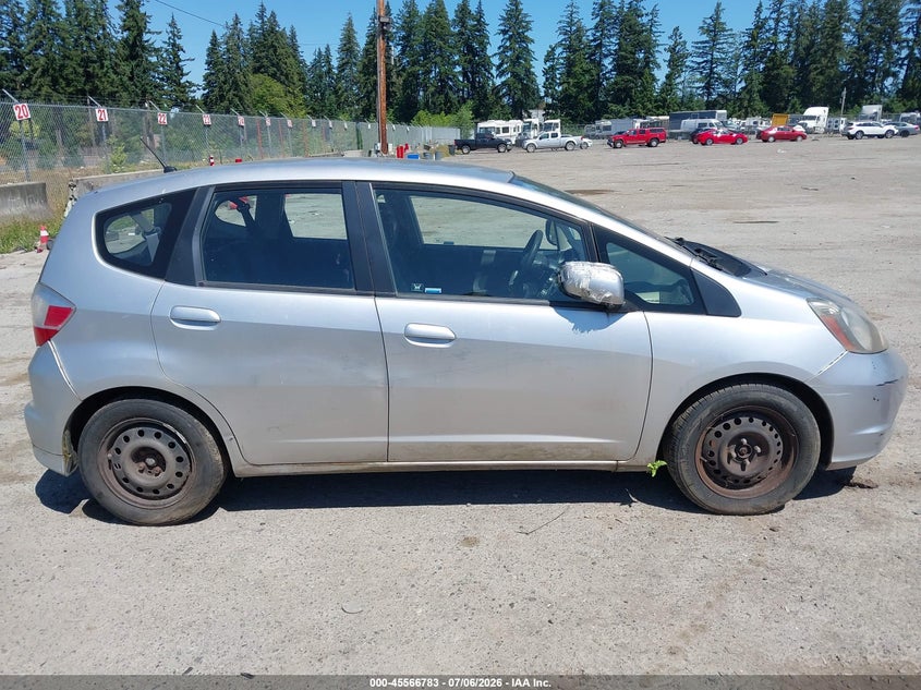 2013 Honda Fit VIN JHMGE8H38DC023087 IAAI salvage auction — NORMAL WEAR, Clear (Washington), sold $400 on 2026-07-29 (photo 6)