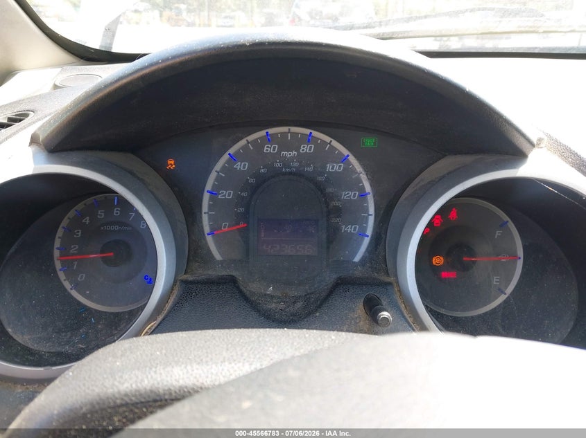 2013 Honda Fit VIN JHMGE8H38DC023087 IAAI salvage auction — NORMAL WEAR, Clear (Washington), sold $400 on 2026-07-29 (photo 7)