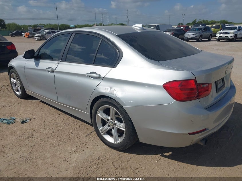 2014 BMW 3 series VIN WBA3B1G56ENT01054 IAAI salvage auction — ENGINE DAMAGE, Original (Texas), sold $900 on 2026-07-27 (photo 3)