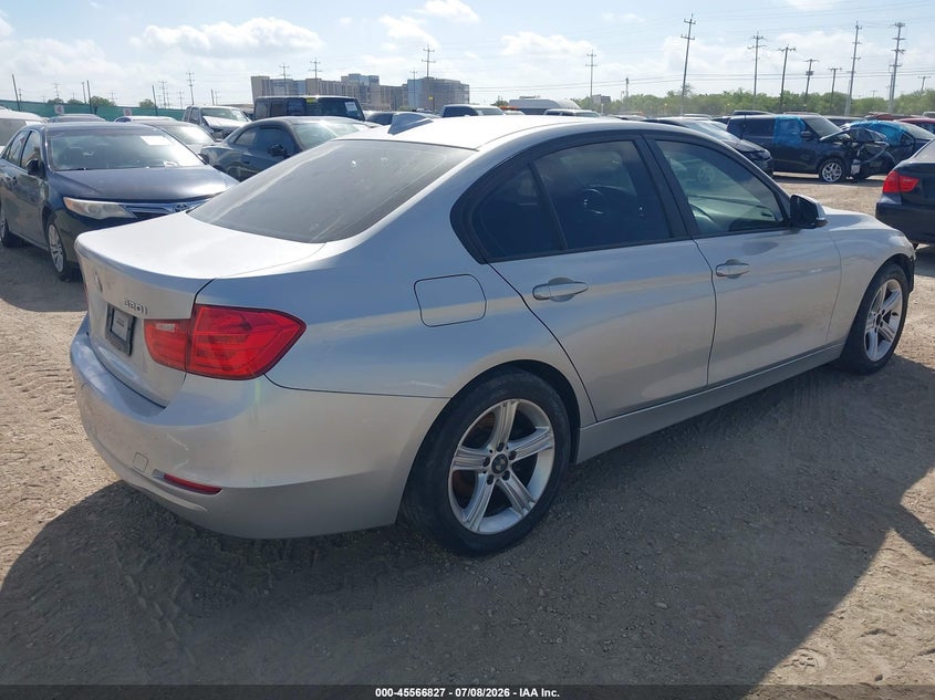 2014 BMW 3 series VIN WBA3B1G56ENT01054 IAAI salvage auction — ENGINE DAMAGE, Original (Texas), sold $900 on 2026-07-27 (photo 4)