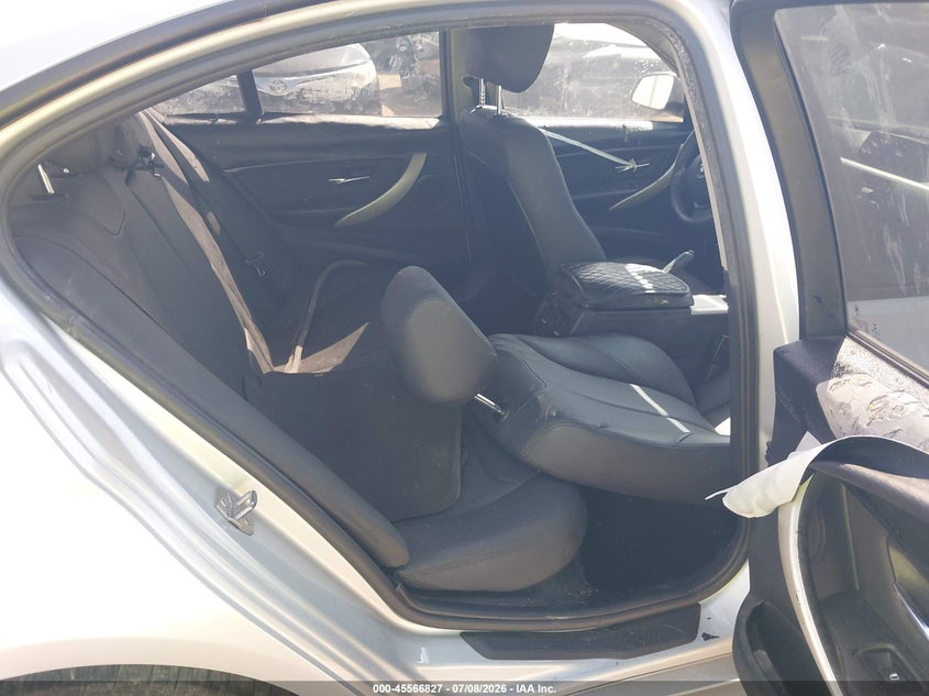 2014 BMW 3 series VIN WBA3B1G56ENT01054 IAAI salvage auction — ENGINE DAMAGE, Original (Texas), sold $900 on 2026-07-27 (photo 8)