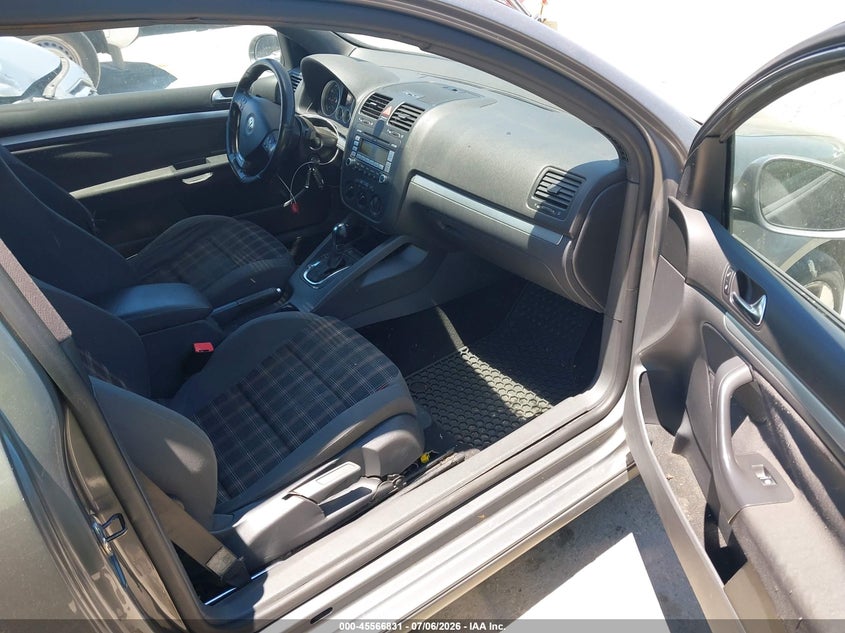 2009 Volkswagen Gti VIN WVWFD71K99W142946 IAAI salvage auction — NORMAL WEAR, Clear - Dealer Only (California), sold $700 on 2026-07-19 (photo 5)