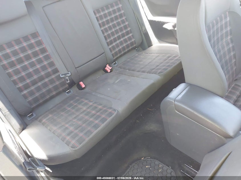 2009 Volkswagen Gti VIN WVWFD71K99W142946 IAAI salvage auction — NORMAL WEAR, Clear - Dealer Only (California), sold $700 on 2026-07-19 (photo 8)
