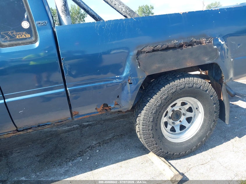 1985 Toyota Pickup VIN JT4RN66D2F5085313 IAAI salvage auction — NORMAL WEAR, Clear (Illinois), sold $1,800 on 2026-07-29 (photo 6)