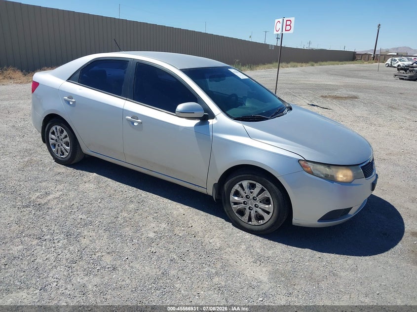 2011 Kia Forte VIN KNAFU4A21B5403509 IAAI salvage auction — NORMAL WEAR, Clear (California), sold $425 on 2026-07-23 (photo 1)