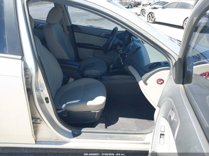 2011 Kia Forte VIN KNAFU4A21B5403509 IAAI salvage auction — NORMAL WEAR, Clear (California), sold $425 on 2026-07-23 (photo 5)