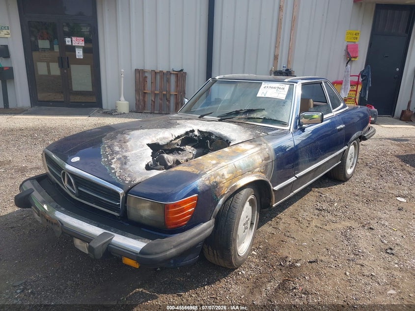 1983 Mercedes-benz 380 VIN WDBBA45A2DB023609 IAAI salvage auction — Burn Engine, Salvage (Virginia), sold $25 on 2026-07-30 (photo 2)