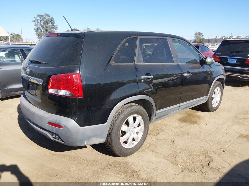 2011 Kia Sorento VIN 5XYKT3A14BG007040 IAAI salvage auction — NORMAL WEAR, Clear - Dealer Only (California), sold $750 on 2026-07-15 (photo 4)