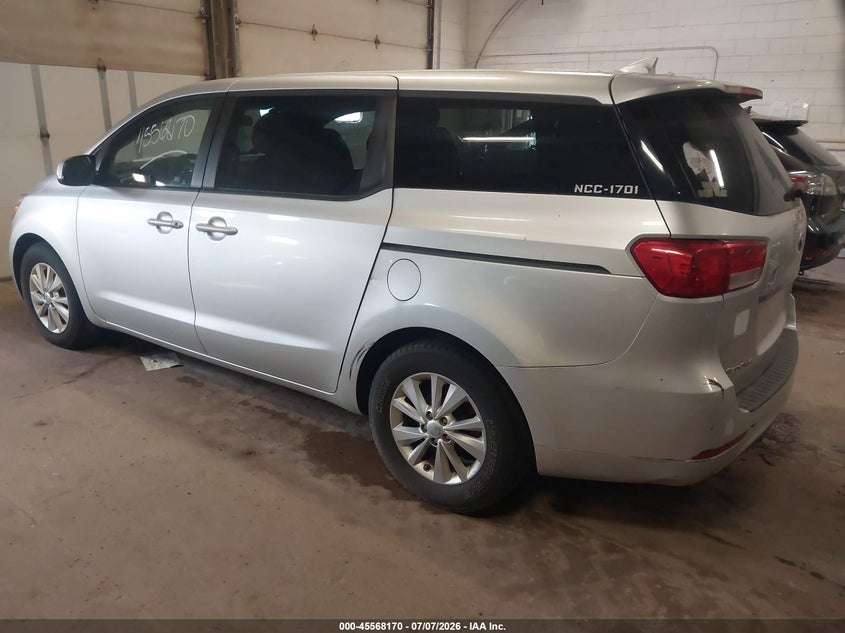 2017 Kia SEDONA VIN KNDMB5C15H6218599 IAAI salvage auction — NORMAL WEAR, Clear (Minnesota), sold $775 on 2026-07-29 (photo 3)