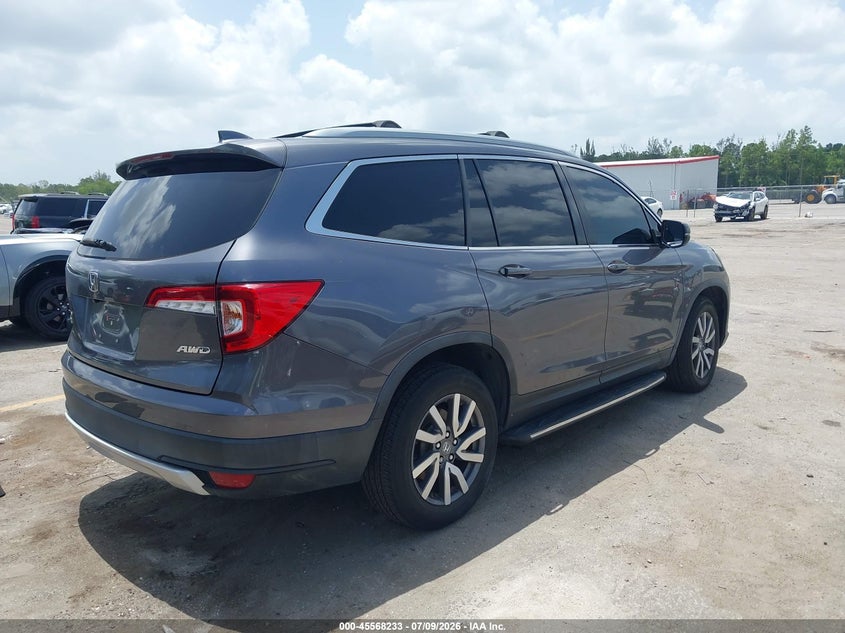 2020 Honda Pilot VIN 5FNYF6H52LB033477 IAAI salvage auction — SIDE, Wait Title, sold $9,600 on 2026-08-17 (photo 4)