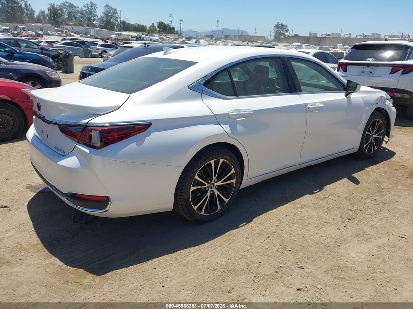 2025 Lexus Es 300h VIN 58AEA1C16SU069563 IAAI salvage auction — RIGHT FRONT, Salvage (California), sold $22,650 on 2026-07-24 (photo 4)