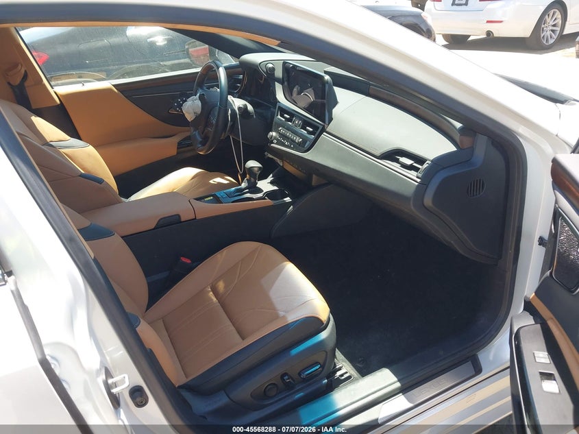 2025 Lexus Es 300h VIN 58AEA1C16SU069563 IAAI salvage auction — RIGHT FRONT, Salvage (California), sold $22,650 on 2026-07-24 (photo 5)